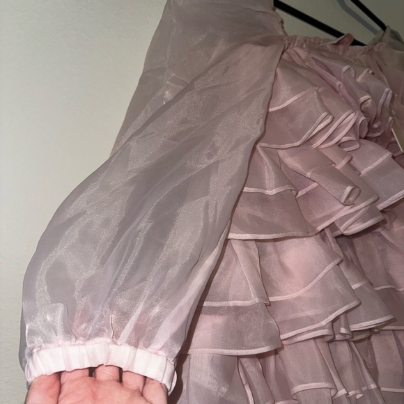 Selkie Rare HTF the loofah candy floss dress ruffle Barbie pink - Picture 4 of 12